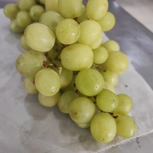 UVA VERDE SIN SEMILLA